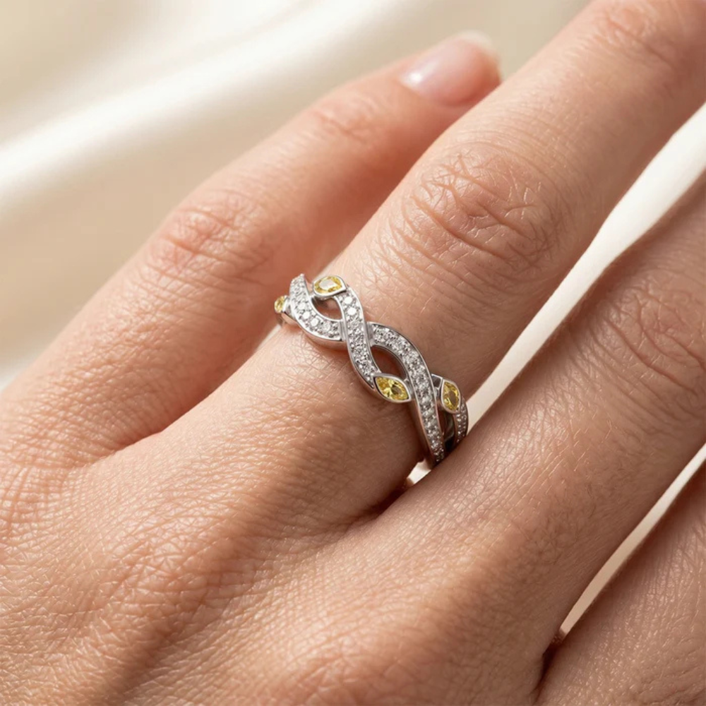 Twisted Vine Moissanite Band – 925 Silver Main image