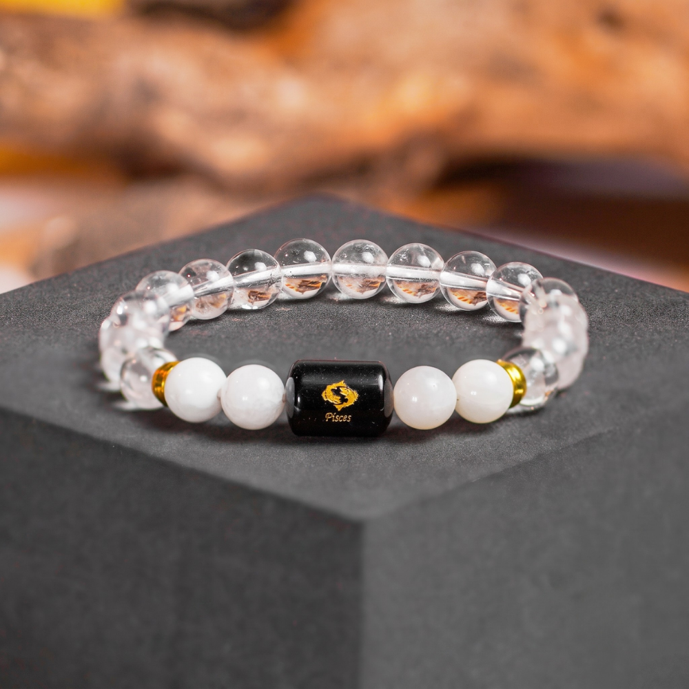 Pisces Zodiac Meen Rashi Bracelet with Clear Quartz & Moonstone