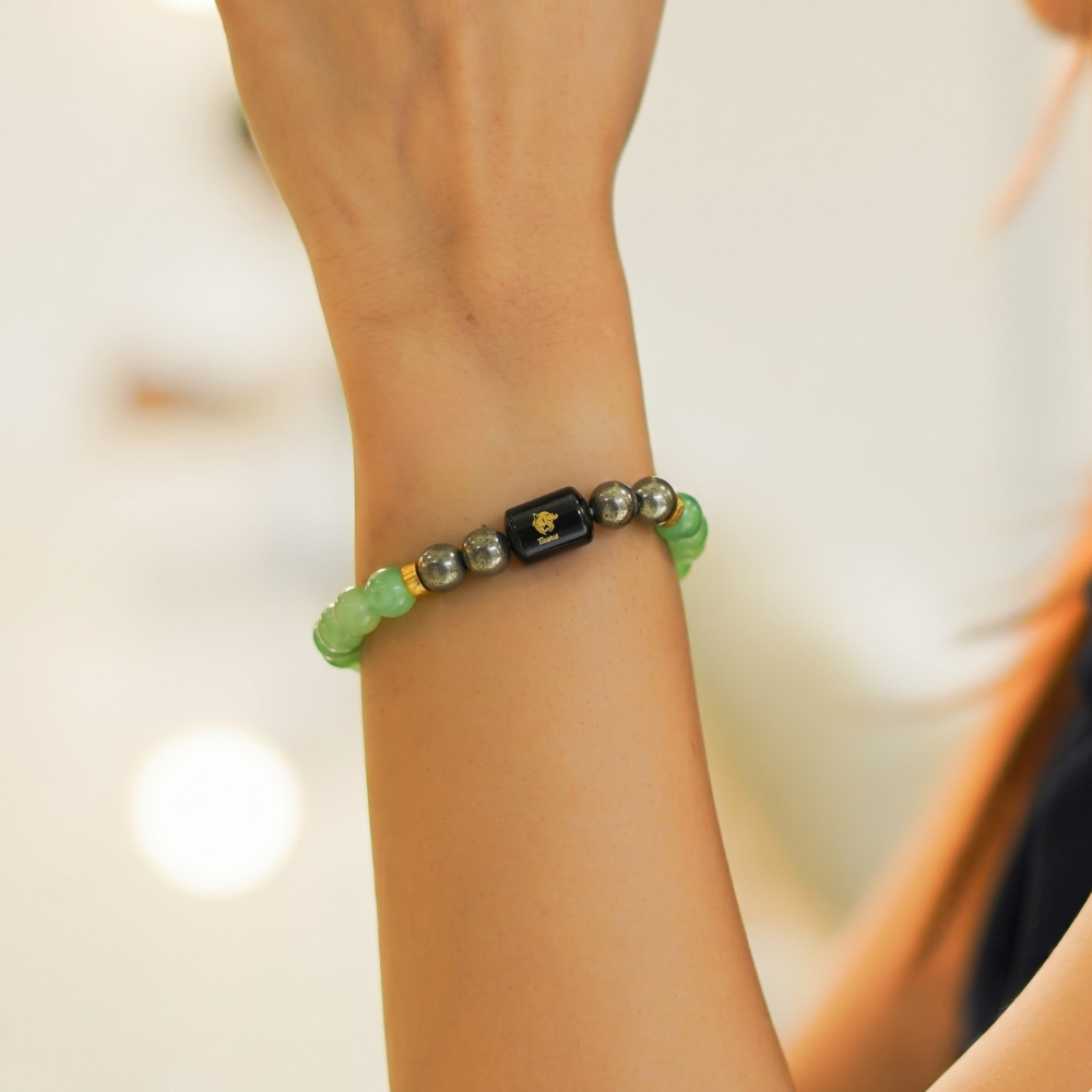 Taurus Zodiac Vrishabh Rashi Bracelet with Green Aventurine and Pyrite