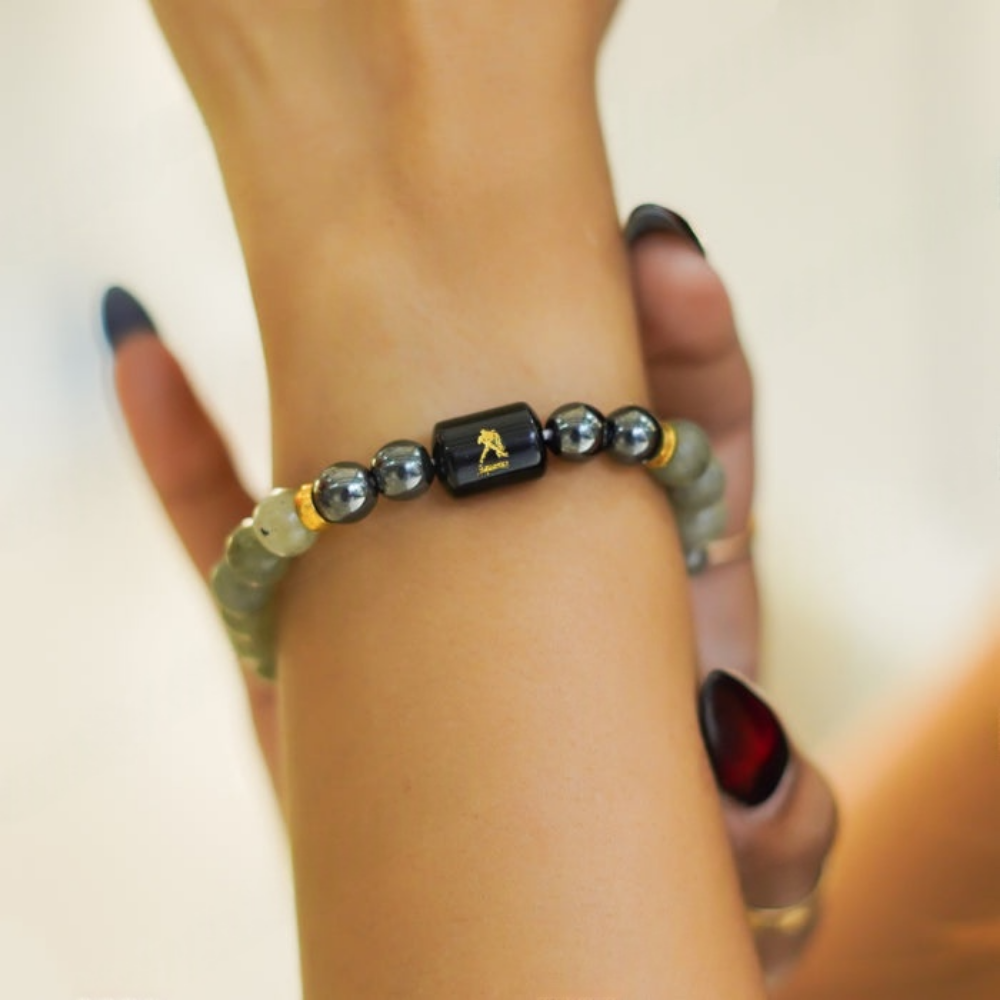 Aquarius Zodiac Kumbh Rashi Bracelet with Labradorite & Hematite